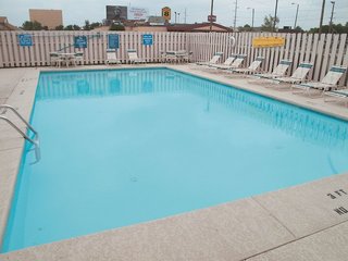 la quinta inn by wyndham columbus airport area