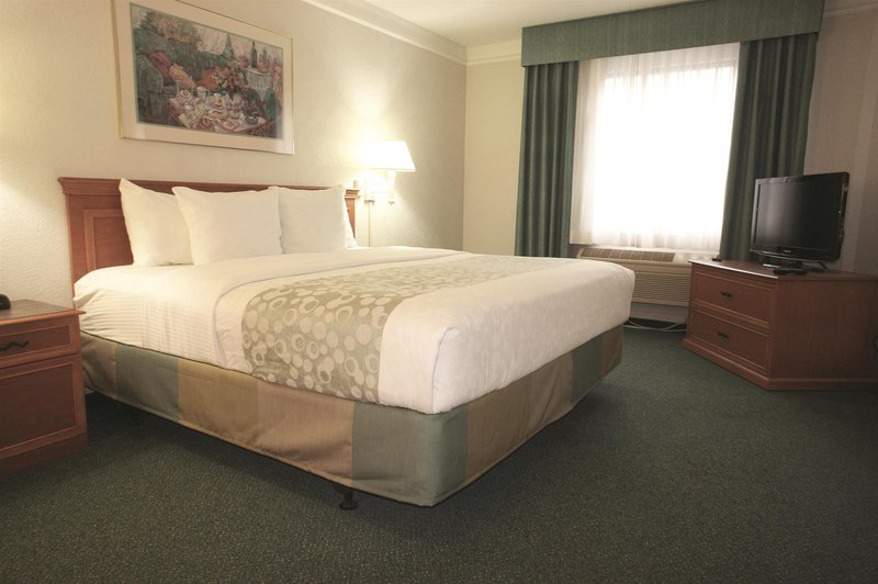 la quinta inn by wyndham columbus airport area