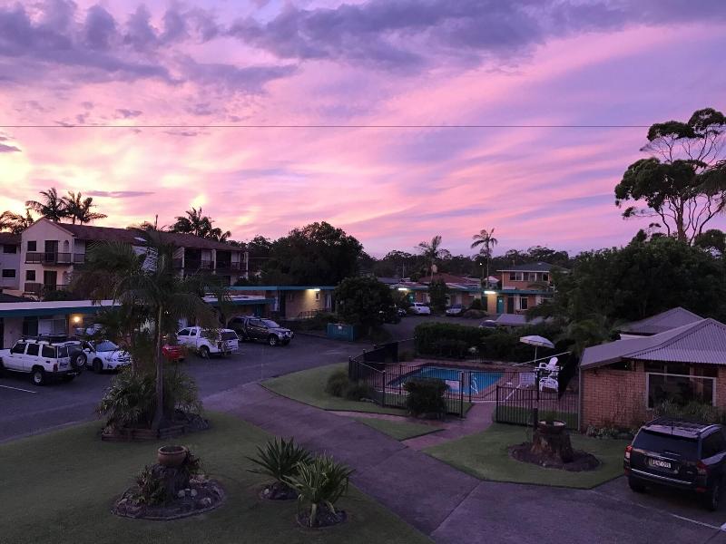 Haven Waters Motel & Apartments,New South Wales>>Laurieton,4 star