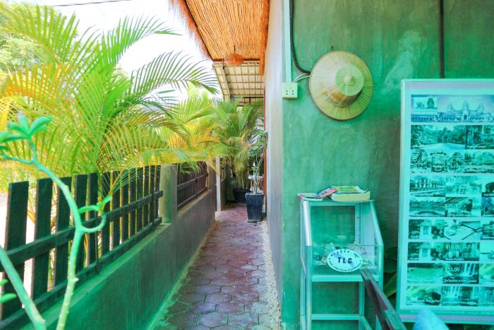 old khmer house
