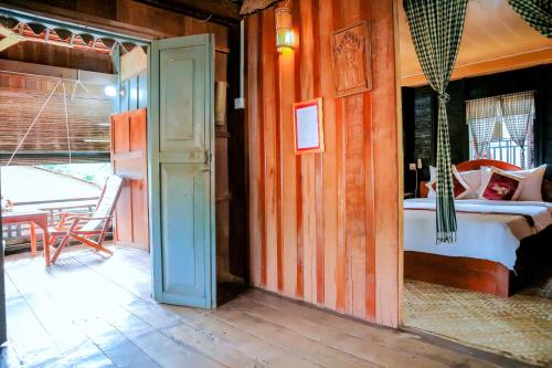 old khmer house