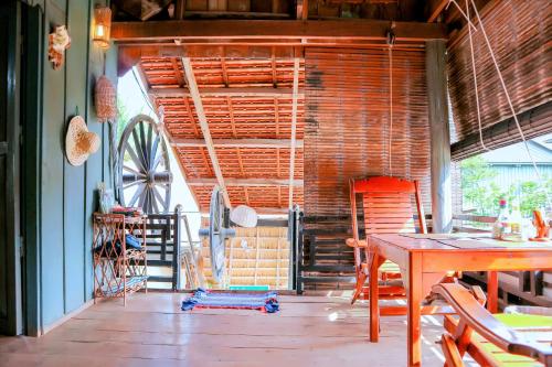 old khmer house