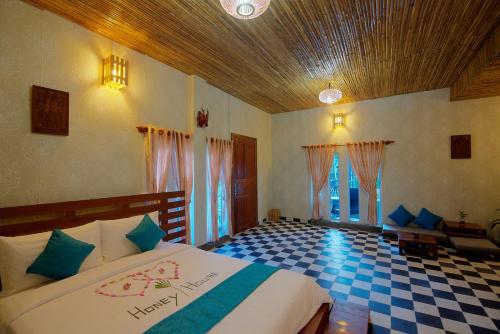 old khmer house