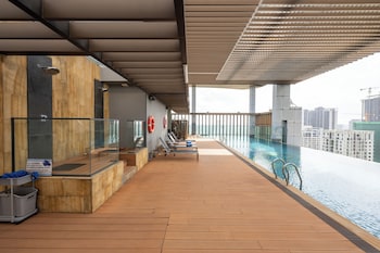 perfect studio at the view by soben home