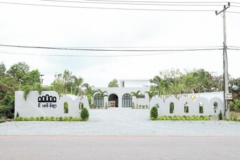 De Kt Villa Kampot,,4 star