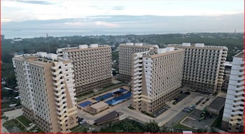 L L I Condotel,,2 star