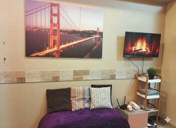 bgc mckinley city center apartments