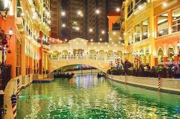bgc mckinley city center apartments