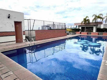 bgc mckinley city center apartments