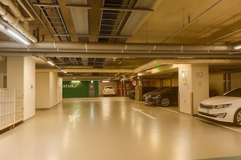 El Stay Hotel Residence,,4 star