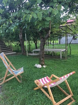 guesthouse pillows