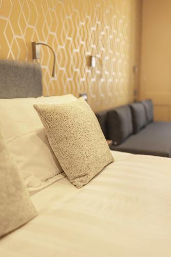 rooms at the vault