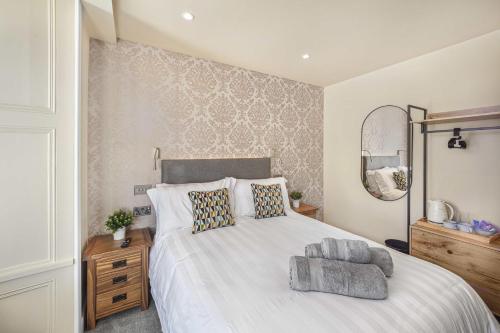 rooms at the vault