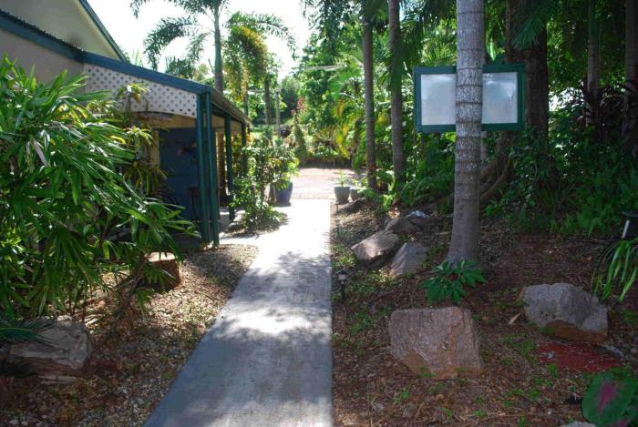 rainforest motel