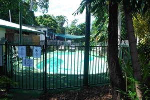 rainforest motel