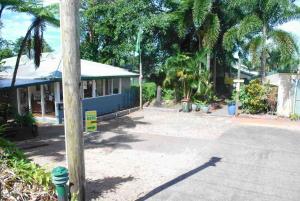 rainforest motel