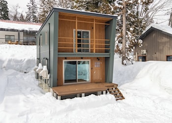 creekside chalets hakuba