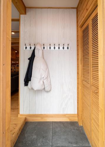 creekside chalets hakuba