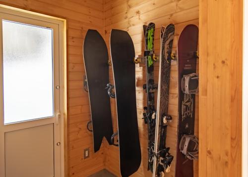 creekside chalets hakuba