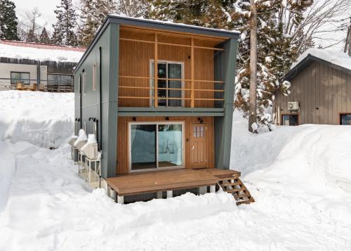 creekside chalets hakuba