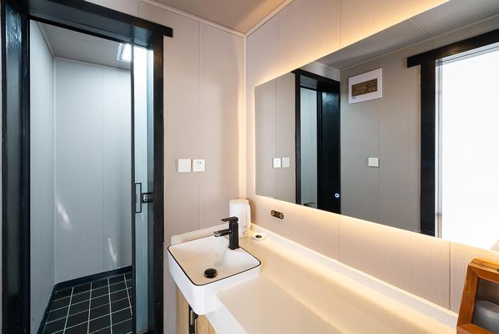nuantang hotel universal beijing branch