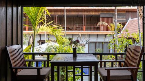khmer lodge