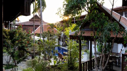 khmer lodge