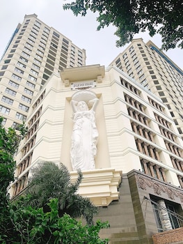 d le roi soleil premium suites