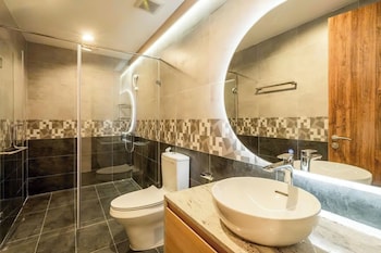 d le roi soleil premium suites