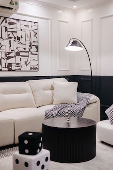 d le roi soleil premium suites