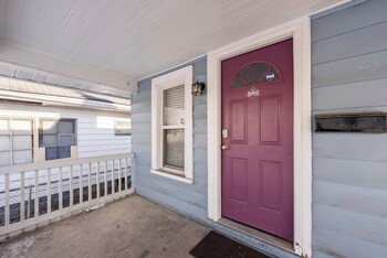 the cozy bellows retreat for 4