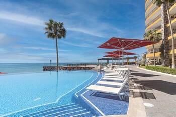 ocean sky paradise gorgeous luxurious oceanfront