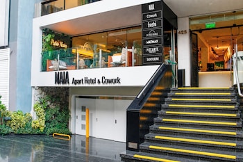 naia apart hotel miraflores