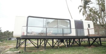 unicorn rocket resort