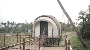 unicorn rocket resort