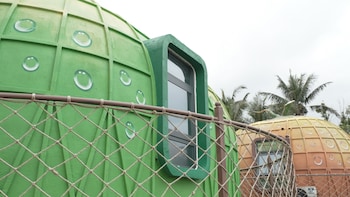 unicorn rocket resort