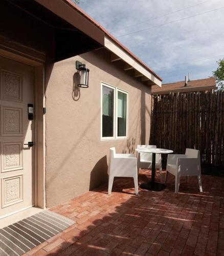 palace modern residences at the railyard