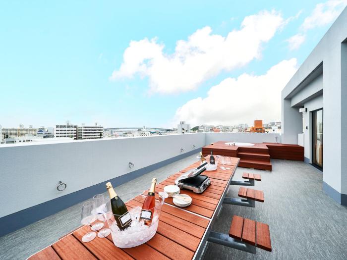 lacer okinawa naha miebashi