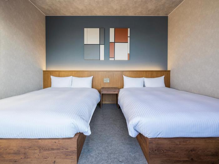 lacer okinawa naha miebashi