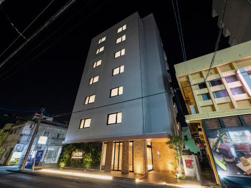 lacer okinawa naha miebashi