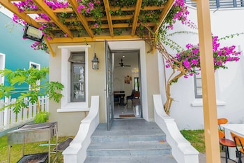 luxury 3 br la fleur villa novaworld pt