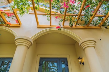 luxury 3 br la fleur villa novaworld pt