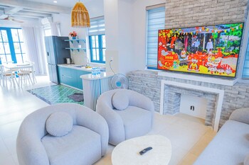 luxury 3 br la fleur villa novaworld pt