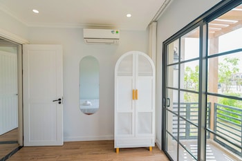 luxury 3 br la fleur villa novaworld pt