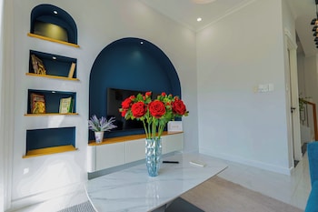 luxury 3 br la fleur villa novaworld pt