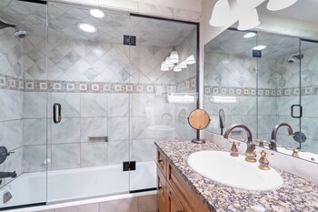 Viking Lodge Condos - Telluride Ski Resort,,3 star