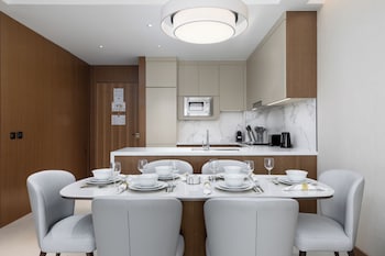 Maison Privee - Luxury Apt W/ Spectacular Burj Khalifa Views,,4 star
