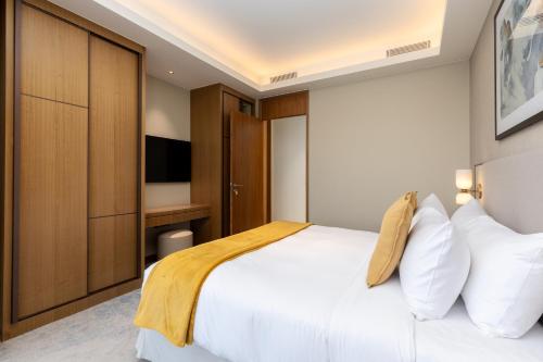maison privee luxury apt w spectacular burj khalifa views