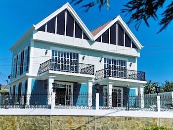 private villa by the tea estate