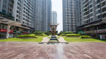 sol vinhomes times city and park hill